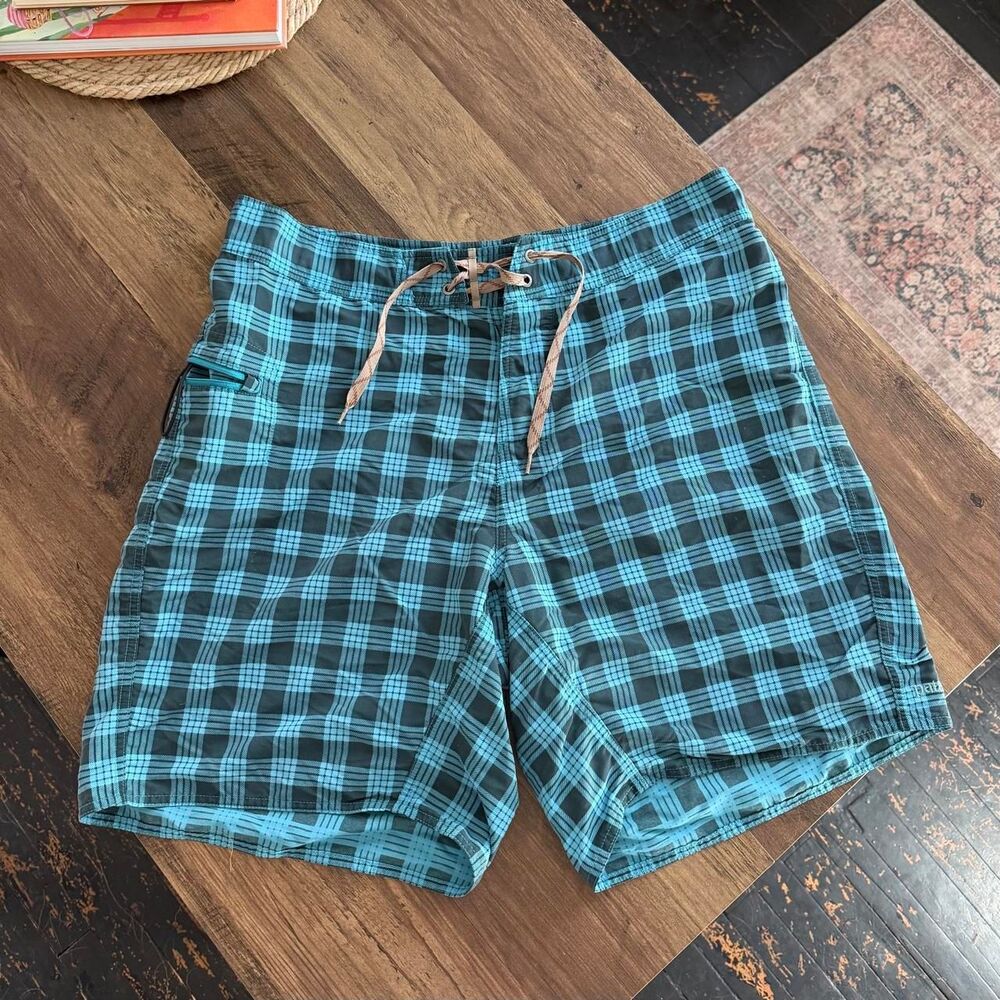Patagonia Men's Wavefarer Hybrid Walk Shorts